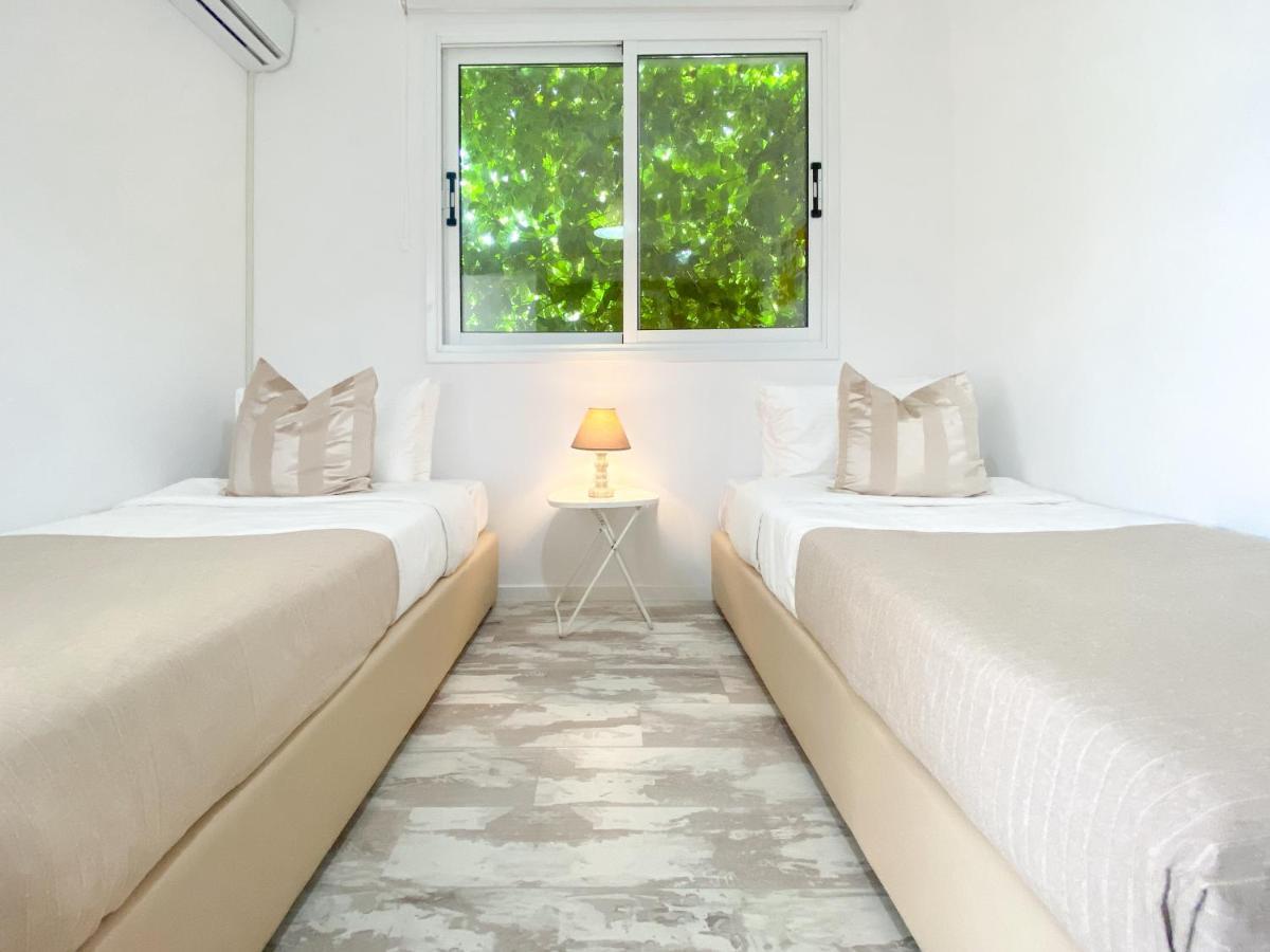 Phaedrus Living: Seaview Luxury Flat Athina Grenada Apartment Paphos Bagian luar foto